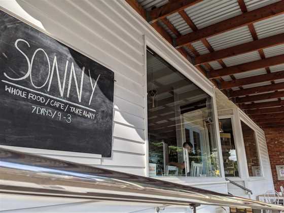 Sonny Café