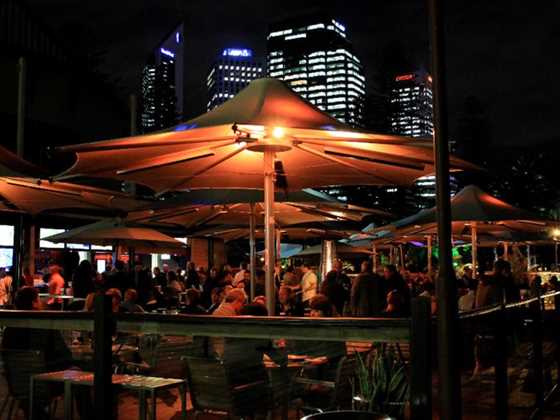 The Lucky Shag Waterfront Bar