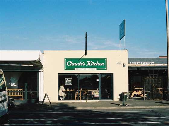 Claudes Kitchen