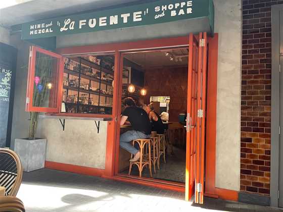 La Fuente Wine & Mezcal Shoppe and Bar