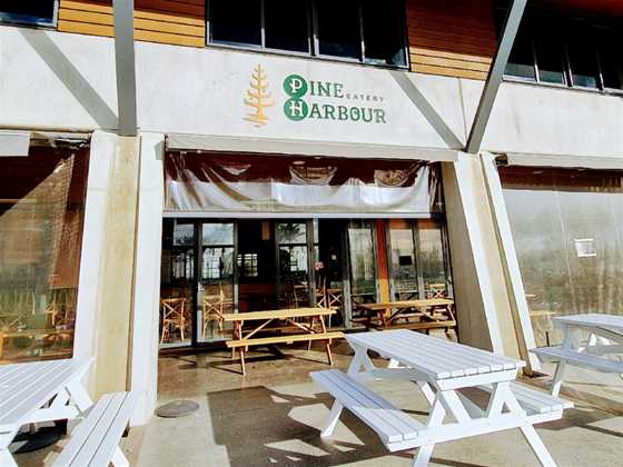 Pine Harbour Eatery