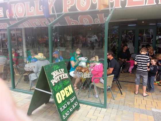 The Jolly Potter Restaurant