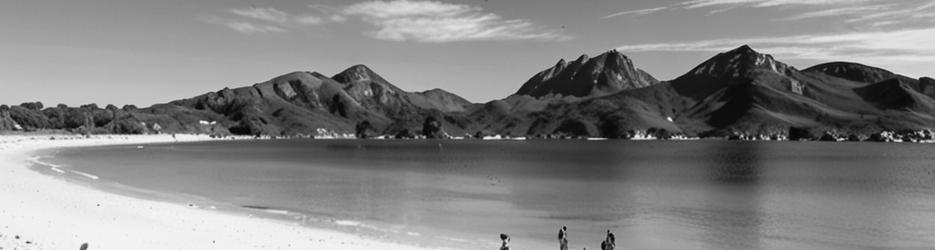 Wineglass Bay Sail Walk by Tasmanian Walking Company - Localista