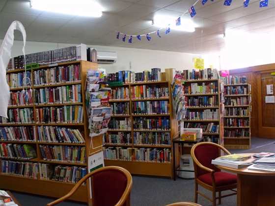 Pingelly Public Library