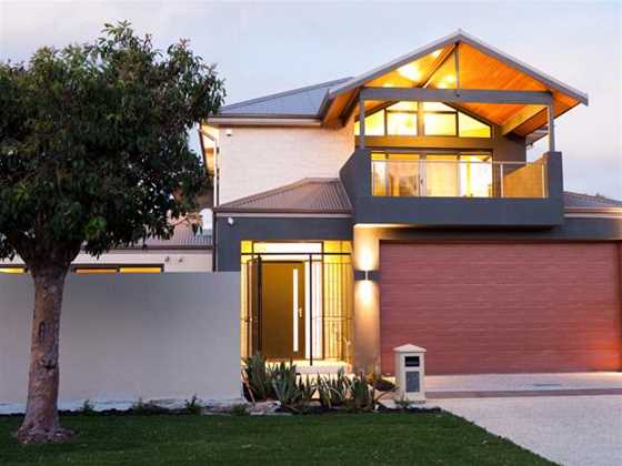 Solar Dwellings Brentwood Home