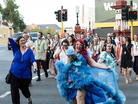 Perth Secrets History Tour - starring Famous Sharron