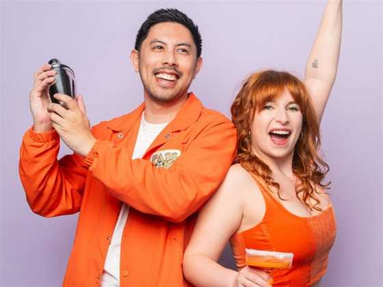 Robyn Reynolds & Chris Nguyen: Happy Hour Comedy Show