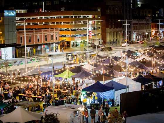 Yagan Square Markets