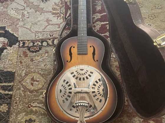 The 1940s National Resonator Guitar - Lyric